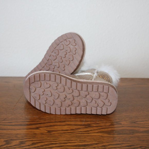 Girls Toddler Sparkly Gold Winter Boots Fuzzy Fashionable Snow Boot Kids Size 8 - Picture 4 of 8